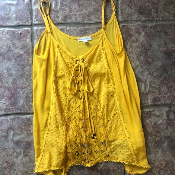 Yellow Lace Up Tank - Picture 3 of 4